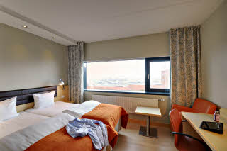Copyright: Holger Fell Scandic Olympic, standard room